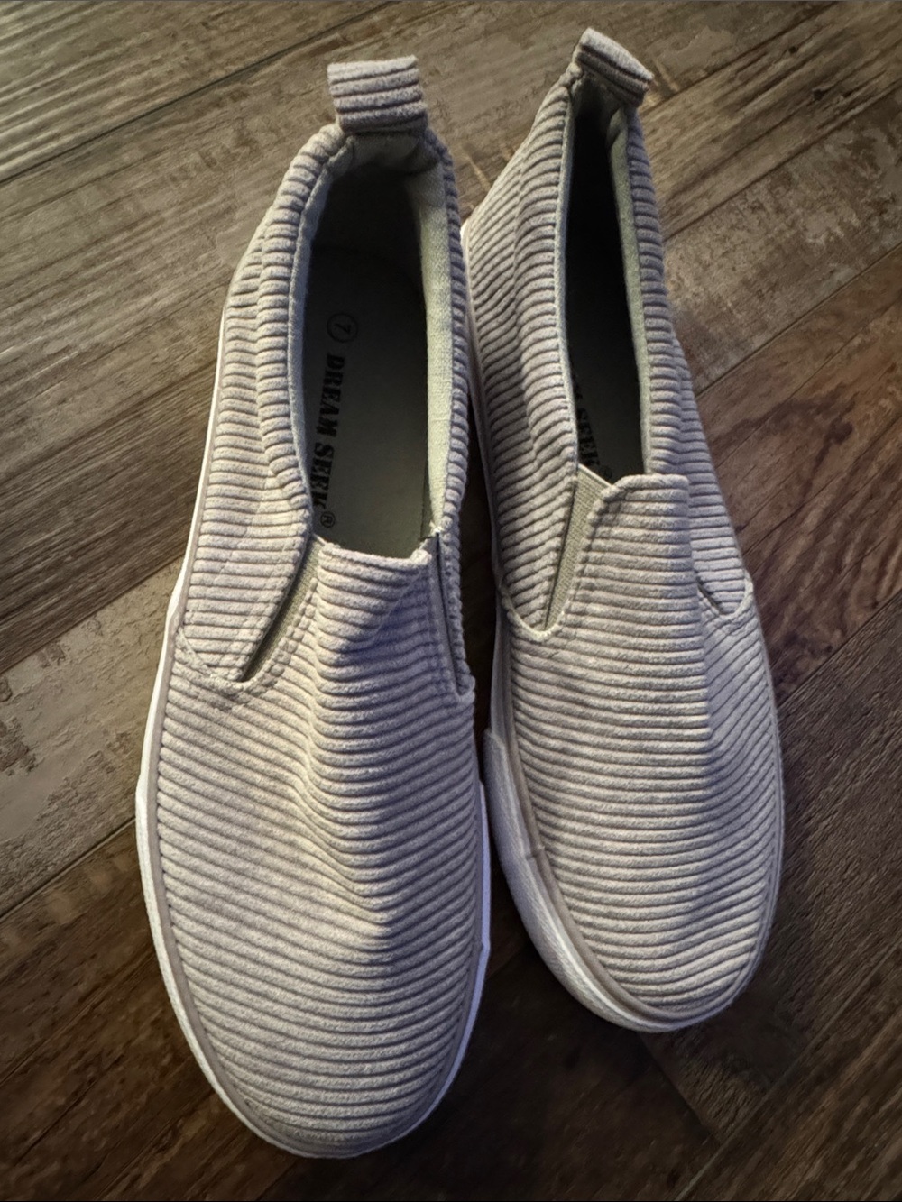 Dream Step Slip-On Loafers in Light grey Corduroy